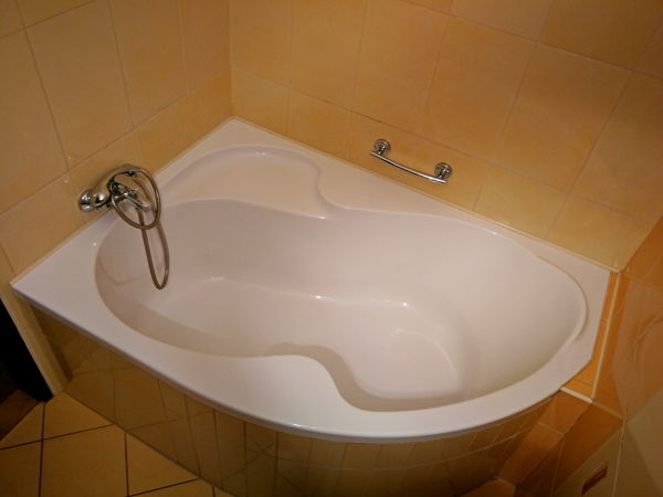 Cost of Tub Handrail Installation in Mesquite