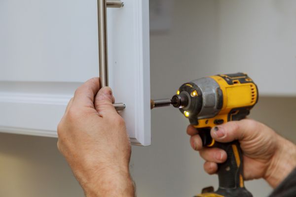 Cost of Cabinet Knob Installation in Mesquite