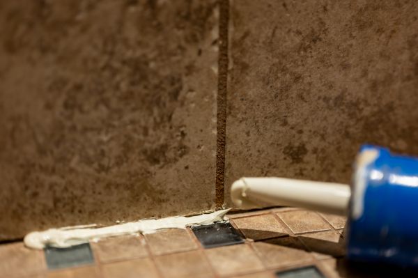 Cost of Shower Caulk Replacement in Mesquite